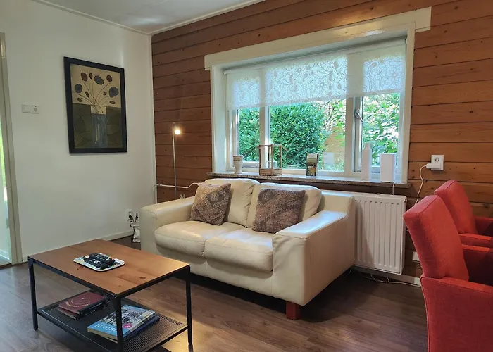 Сasa de vacaciones In Veluwe Near Forest Park Garderen