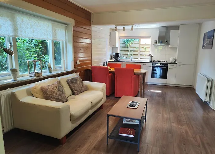 Сasa de vacaciones In Veluwe Near Forest Park Garderen