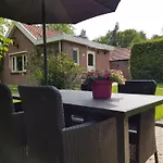度假居 In Veluwe Near Forest Park
