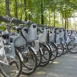 度假居 In Veluwe Near Forest Park