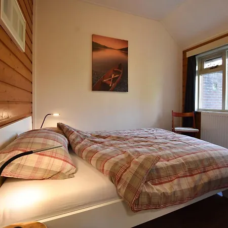 Charming In With Garden Holiday home