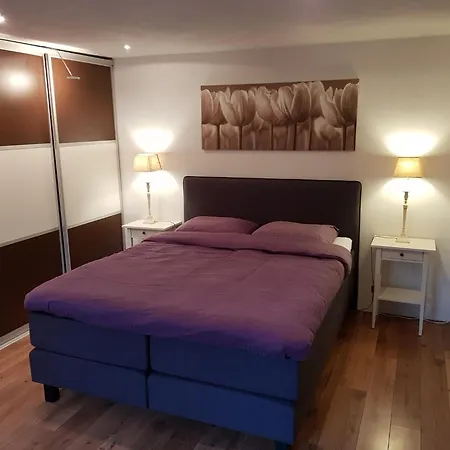 Holiday home Charming In With Garden Garderen