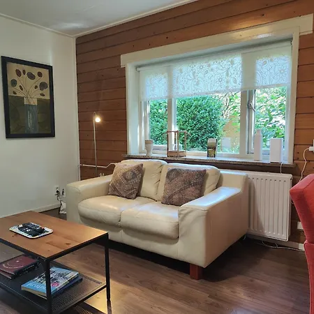Charming In With Garden Holiday home *